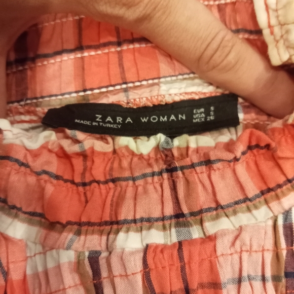 Zara Stretchy Fitted Plaid Long Sleeve - Picture 7 of 9